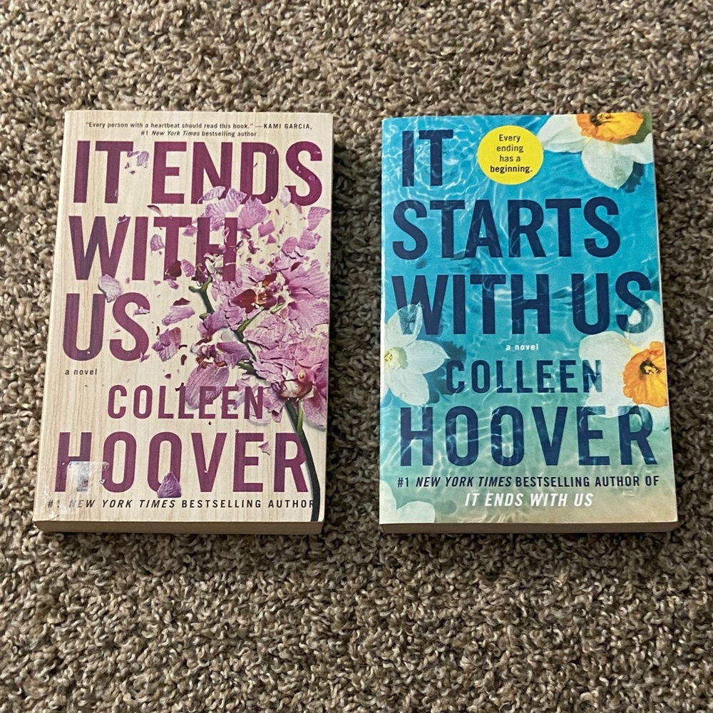 Colleen Hoover Book Set - It Ends With Us & It Starts With Us